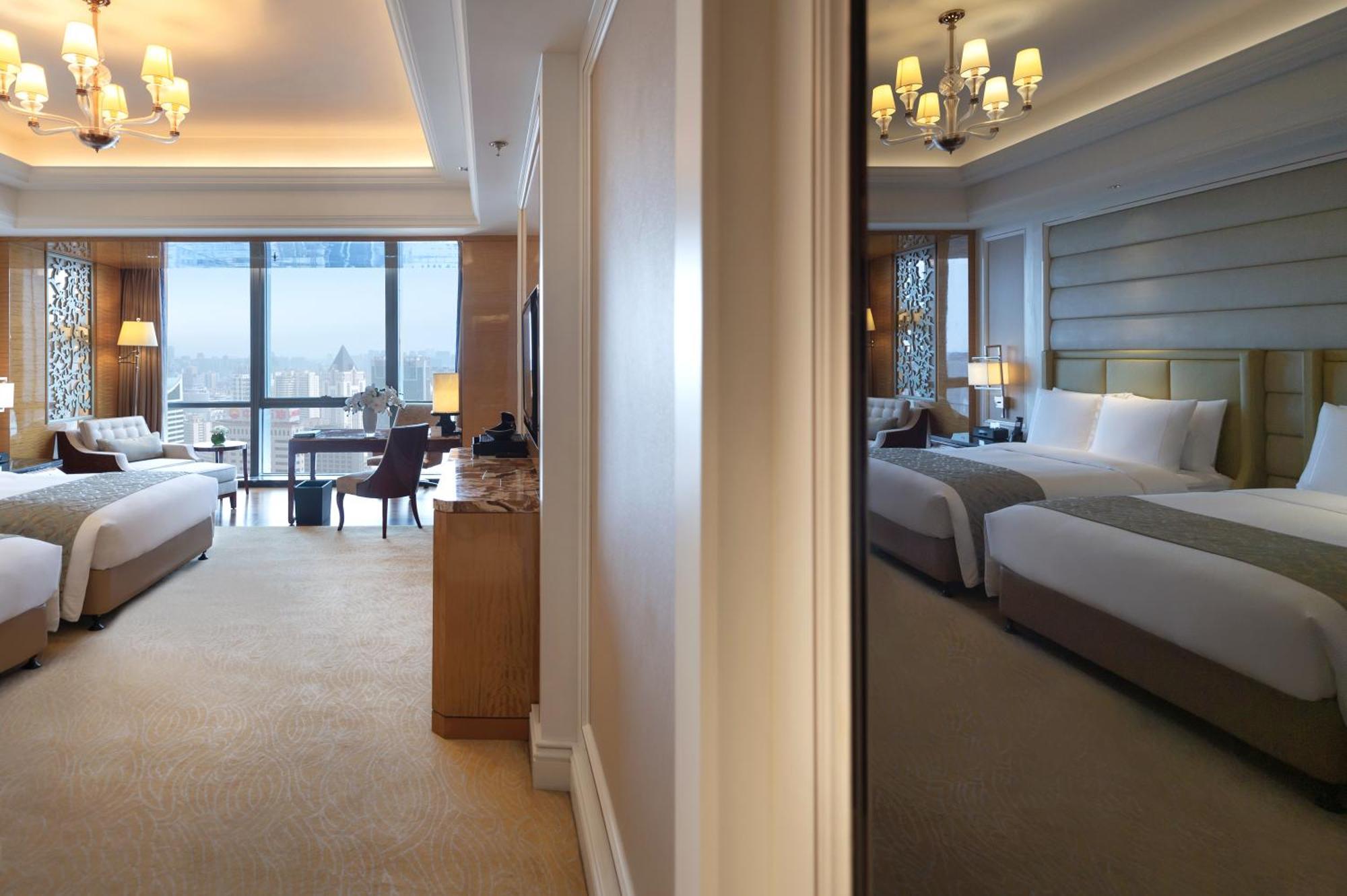 Отель The Ritz-Carlton, Чэнду Экстерьер фото